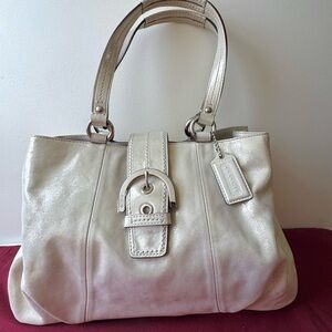 SALE 40% OFF | Coach Soho East West Satchel Metallic Champagne Leather F18751